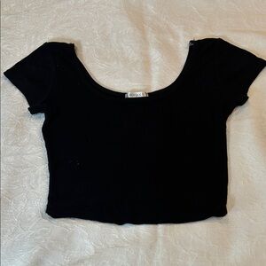 Bozzolo Black Ribbed Scoop Crop Top